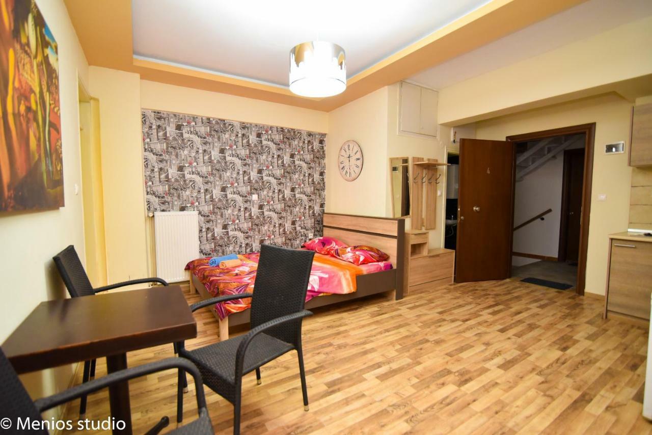 Menios Apartments And Studios Nea Kallikrateia Luaran gambar